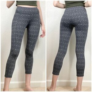 Lucy Grey Space Dye Cropped Leggings with Pockets